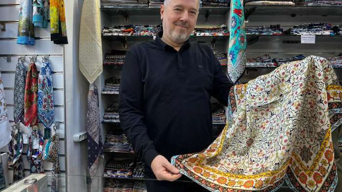 KRALİÇE ELİZABETH’İN HATIRASI BURSA’DA YAŞAMAYA DEVAM EDİYOR